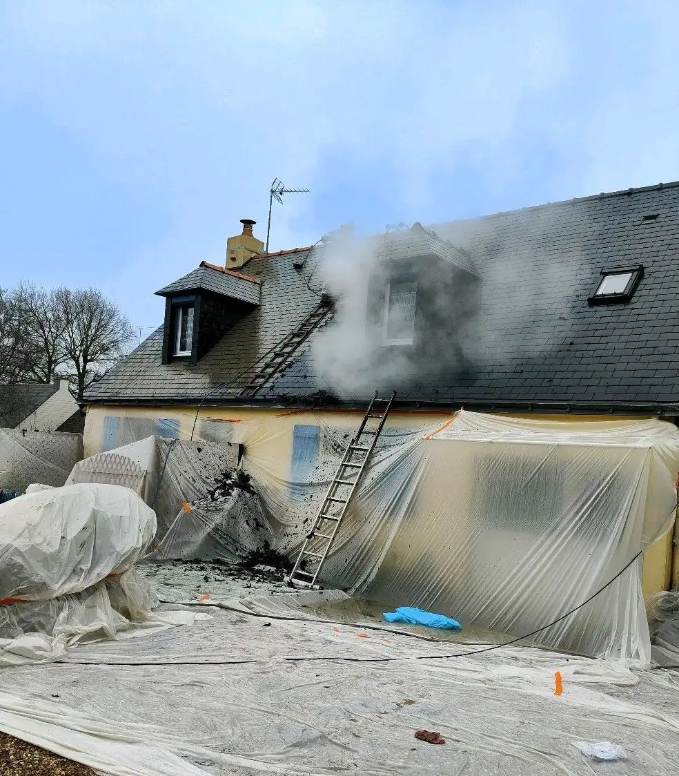 Nettoyage de toiture à Beaucouzé